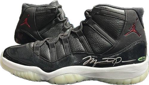 Michael jordan signed - michael,